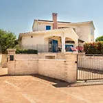Vila Beautiful Torre I With Whirlpool In Tar Tar-Vabriga