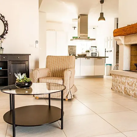 Villa Beautiful Torre I With Whirlpool In Tar *
