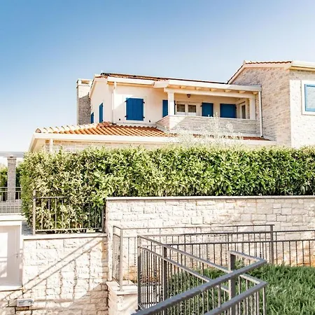 Villa Beautiful Torre I With Whirlpool In Tar Tar-Vabriga