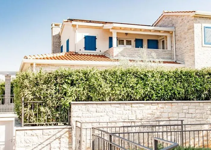 Villa Beautiful Torre I With Whirlpool In Tar Tar-Vabriga