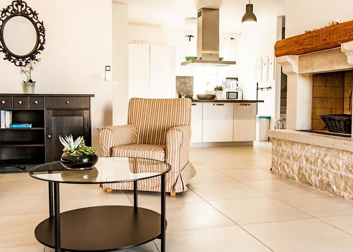 Villa Beautiful Torre I With Whirlpool In Tar Tar-Vabriga